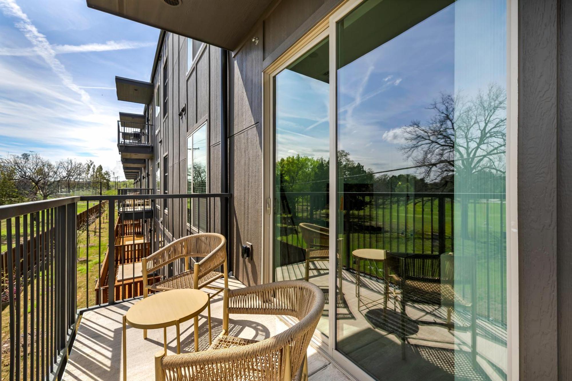 Railyard Apartments By Barsala Denton Ruang foto