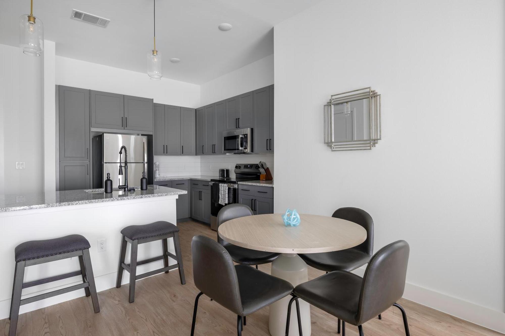 Railyard Apartments By Barsala Denton Ruang foto