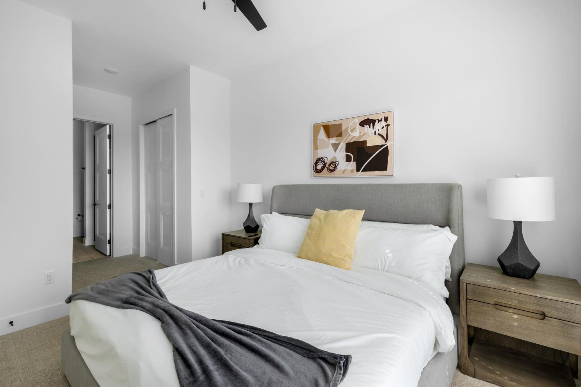 Railyard Apartments By Barsala Denton Ruang foto