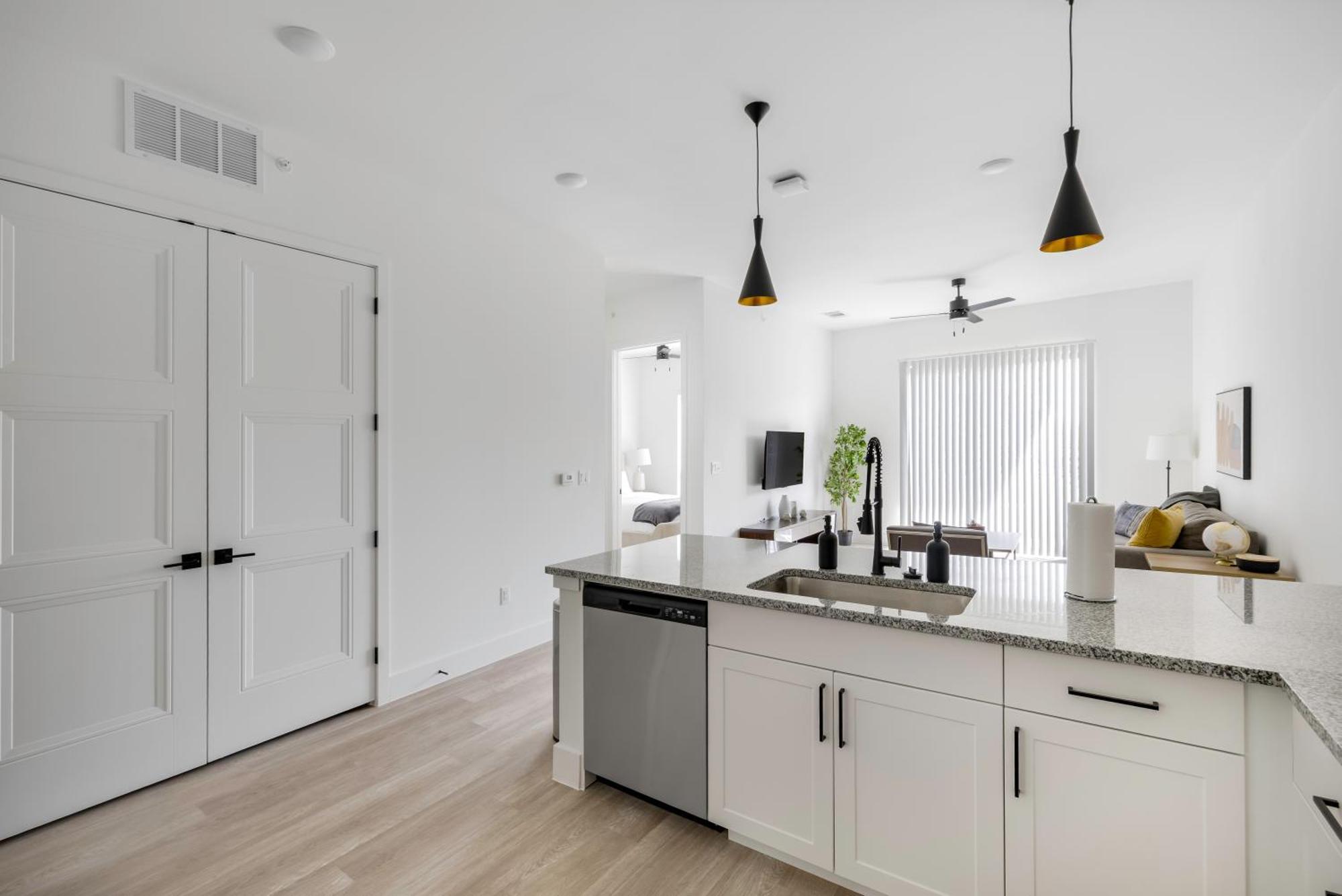 Railyard Apartments By Barsala Denton Bagian luar foto